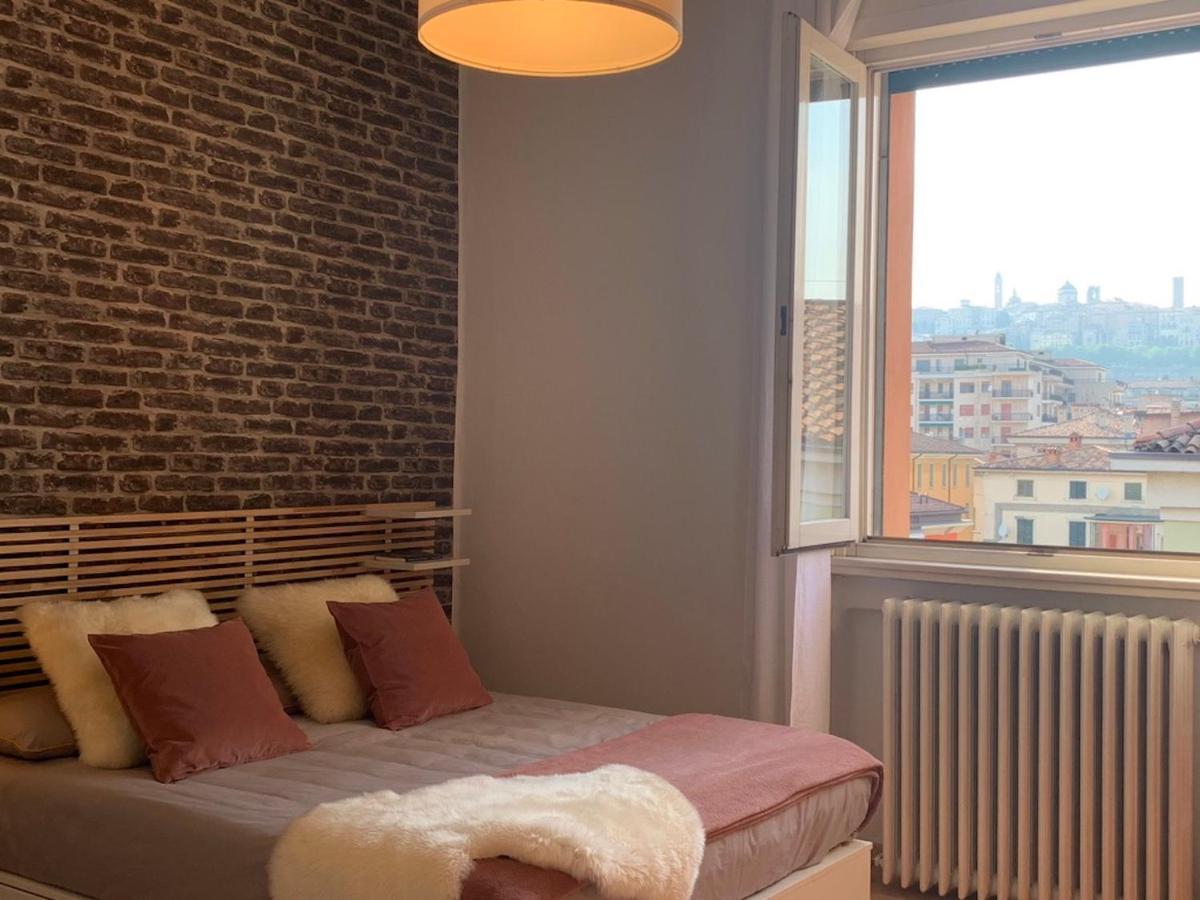 Camozzi Central Apartment Bergamo Exterior foto
